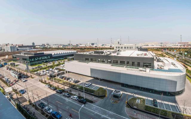 Porsche Dealership Shanghai IV